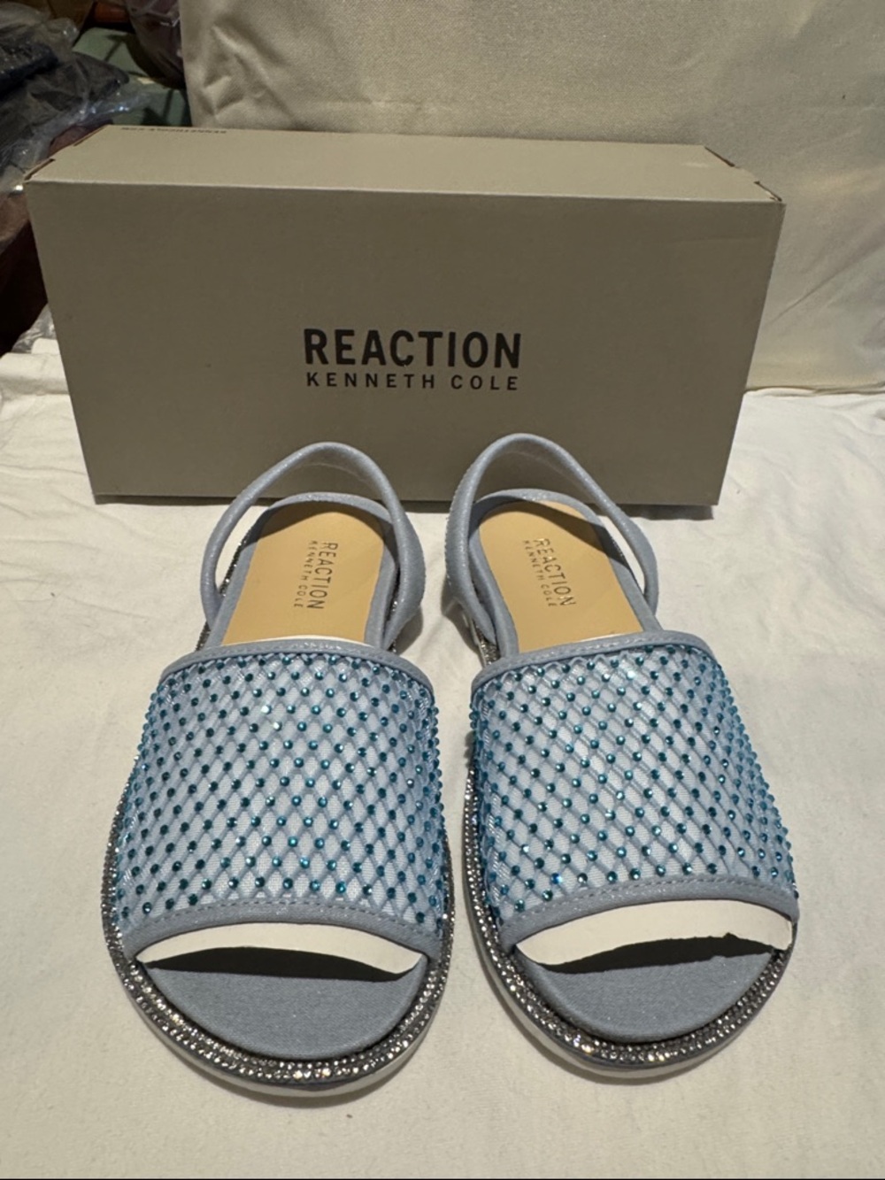 NIB Reaction Kenneth Cole Cristal sandals.